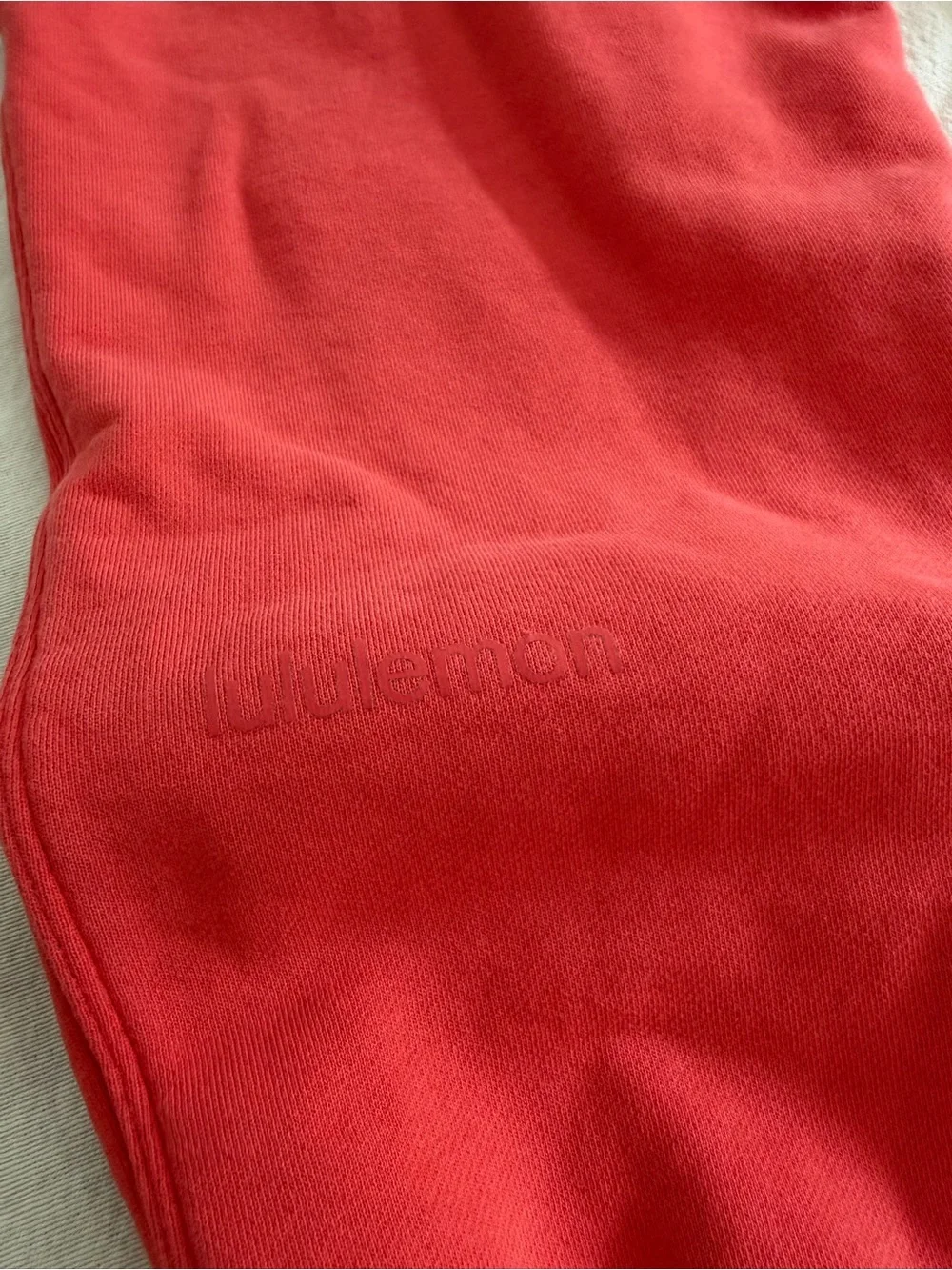 Lululemon Coral Sweatpants Sz 2. Melon Joggers